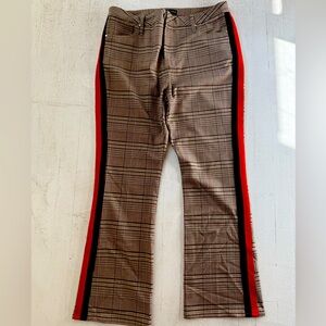 Plaid Women’s Pants with Red and Black Stripes
Size :  30
Ankle length